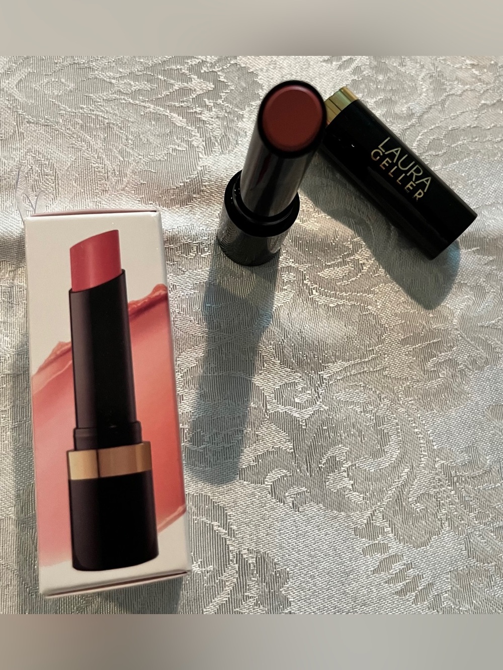 Laura Geller Smart Pout Transfer-Proof Lipstick - Wise - Picture 5 of 6